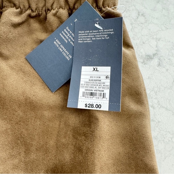 High-Rise Faux-Suede Pull-On Shorts from Universal Thread - NWT szXL - Picture 5 of 7